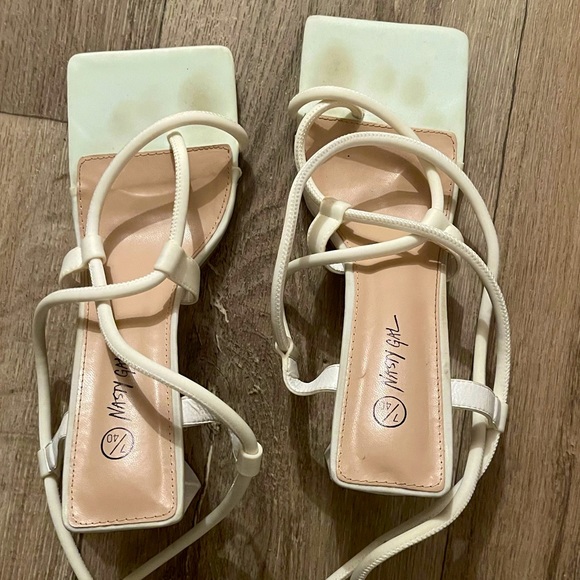 NASTY GAL square toed lace up chunky heels - Picture 3 of 4